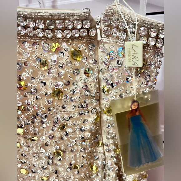NWT Lara Design Stunning Dress - Picture 2 of 10